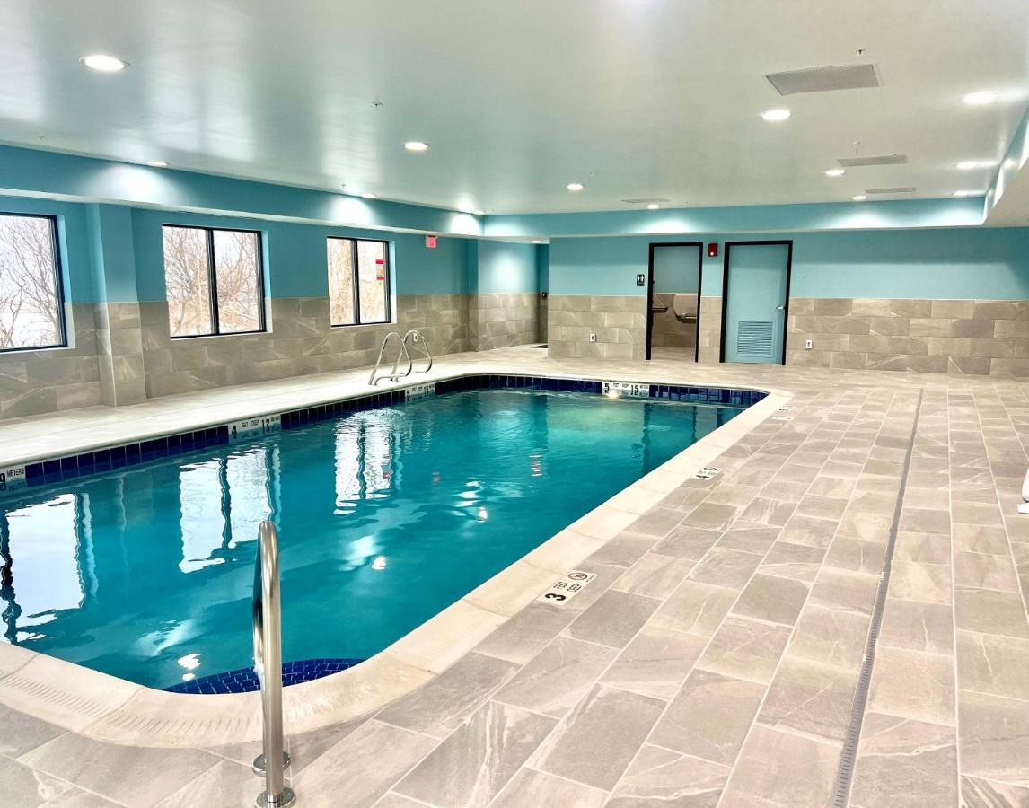 Holiday Inn Express Syracuse-Fairgrounds By Ihg Warners Exteriér fotografie
