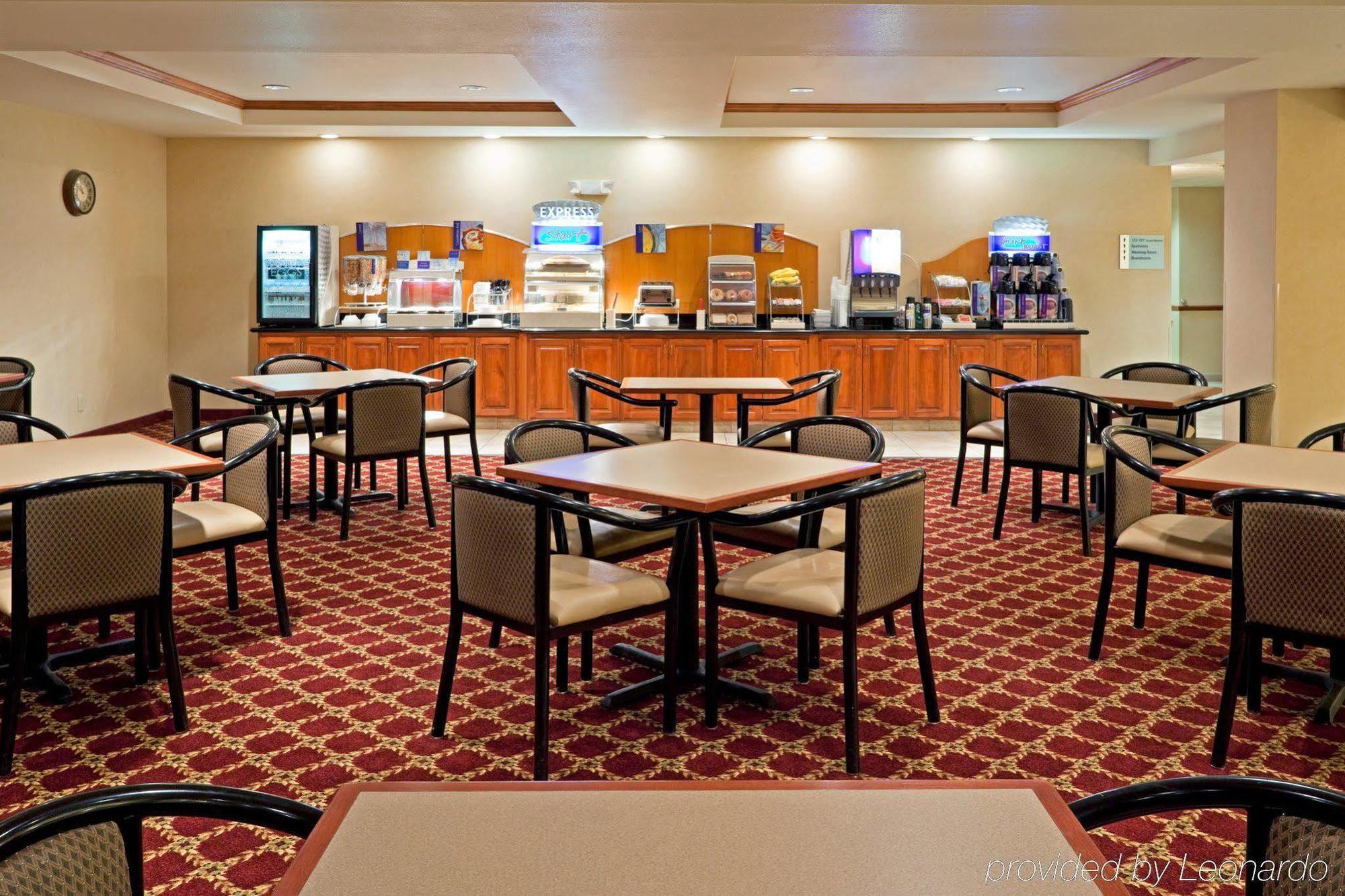 Holiday Inn Express Syracuse-Fairgrounds By Ihg Warners Exteriér fotografie